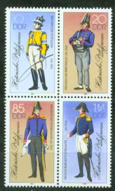 4a-3000b.jpg (22275 Byte)