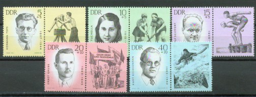 4a-987.jpg (37271 Byte)